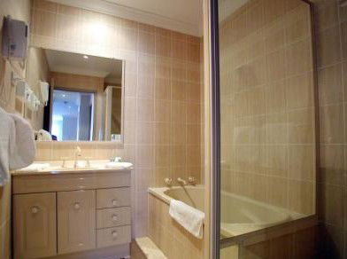 Wollongong Serviced Apartments - Coogee Beach Accommodation 5