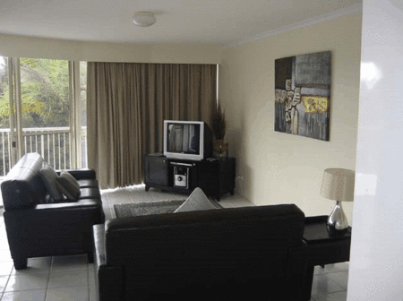 Beachcomber On The Spit - Coogee Beach Accommodation 3