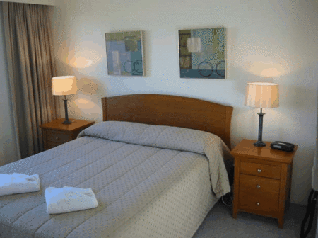 Beachcomber On The Spit - Coogee Beach Accommodation 5