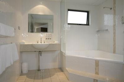 Quality Inn City Centre Coffs Harbour - Coogee Beach Accommodation 4