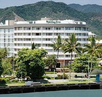 Holiday Inn Cairns - Coogee Beach Accommodation