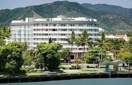 Holiday Inn Cairns - Coogee Beach Accommodation 0