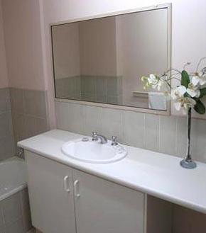 Bayview Beach Holiday Apartments - Coogee Beach Accommodation 1