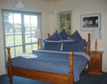 Stonelea Country Estate - Coogee Beach Accommodation 2