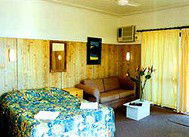 Santa Catalina Motel - Coogee Beach Accommodation 3