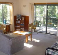 Toms Creek Retreat - Coogee Beach Accommodation