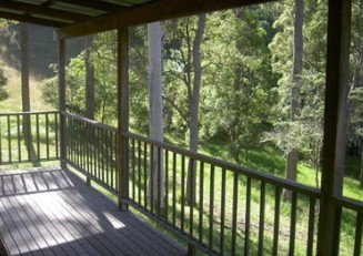 Toms Creek Retreat - Coogee Beach Accommodation 2