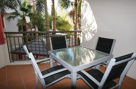Burleigh On The Beach - Coogee Beach Accommodation 1