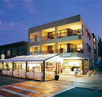 Marine Boutique Beachfront Apartments - Coogee Beach Accommodation