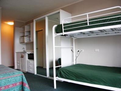 Addisons On Anzac - Coogee Beach Accommodation 5