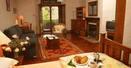 Carriages Country House - Coogee Beach Accommodation 1