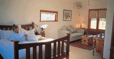 Carriages Country House - Coogee Beach Accommodation 3