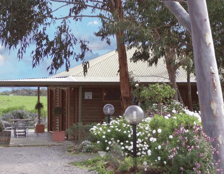 Mclaren Ridge Log Cabins - Coogee Beach Accommodation 1