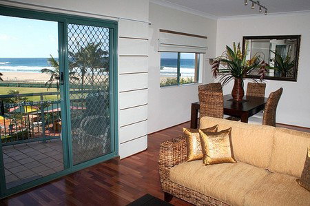 Currumbin Sands On The Beach - Coogee Beach Accommodation 0