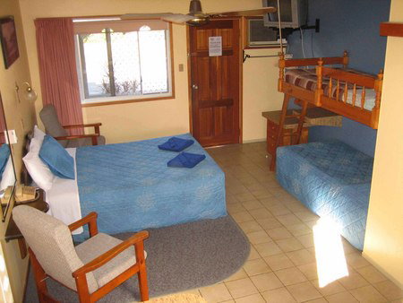 Paradise Court Holiday Units - Coogee Beach Accommodation 2
