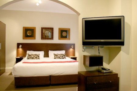 Cremorne Point Manor - Coogee Beach Accommodation 2