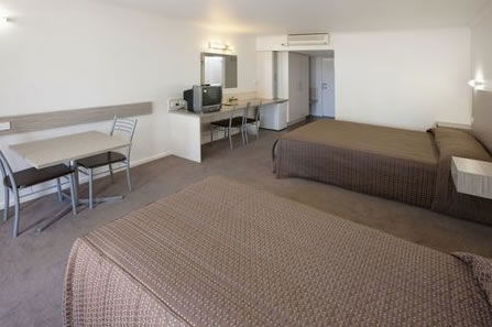 Sandors Motor Inn - Coogee Beach Accommodation 2