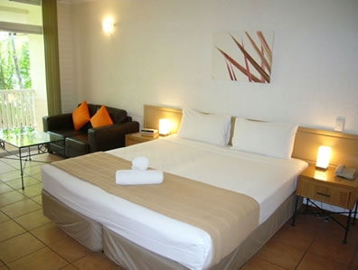 Port Douglas Retreat - Coogee Beach Accommodation 5