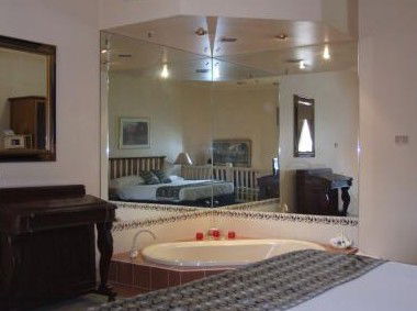 Monte Pio Motor Inn - Coogee Beach Accommodation 2