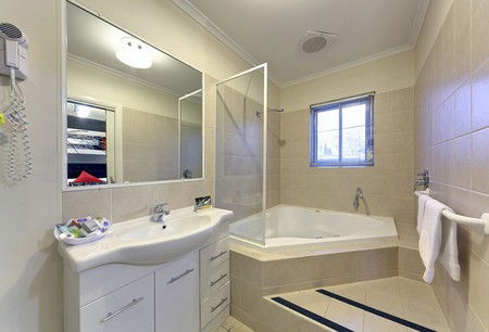 Comfort Inn And Suites Georgian Albury - Coogee Beach Accommodation 0