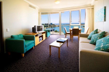 Outrigger Twin Towns Resort - Coogee Beach Accommodation 3