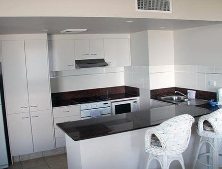 Paros On The Beach - Coogee Beach Accommodation 4