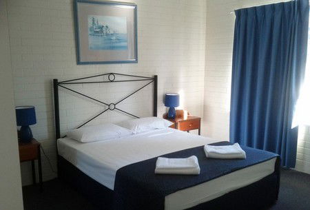 Broadbeach Central Holiday Units - Coogee Beach Accommodation 1