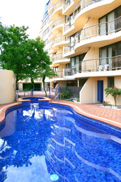 Broadbeach Travel Inn Apartments - Coogee Beach Accommodation 0