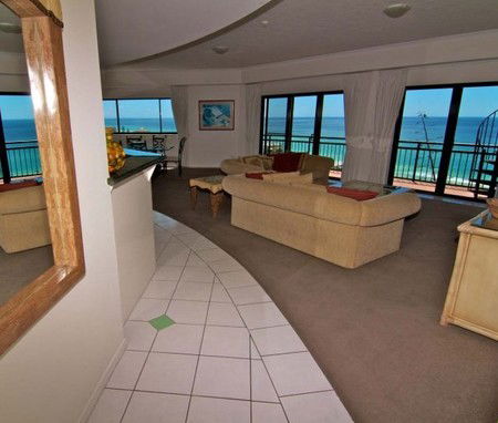 Magic Mountain Resort - Coogee Beach Accommodation 5