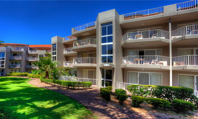 Markham Court Apartments - Coogee Beach Accommodation 1