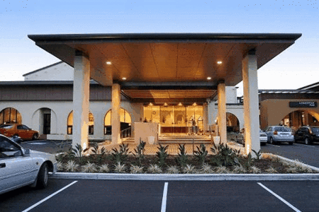 Quality Hotel Mermaid Waters - Coogee Beach Accommodation 0