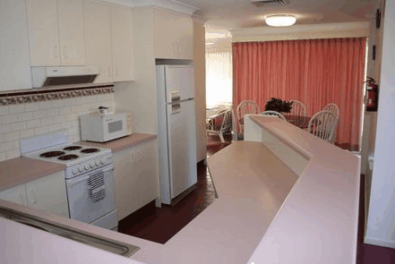 Clifford Park Holiday Motor Inn - Coogee Beach Accommodation 3