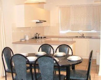 Manly Seaside Holiday Apartments - Coogee Beach Accommodation 2