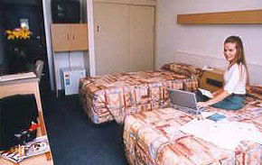 Asti Motel - Coogee Beach Accommodation 4
