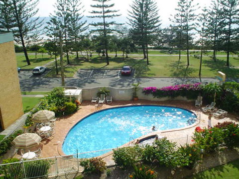 Cashelmara Beachfront Apartments - Coogee Beach Accommodation 1