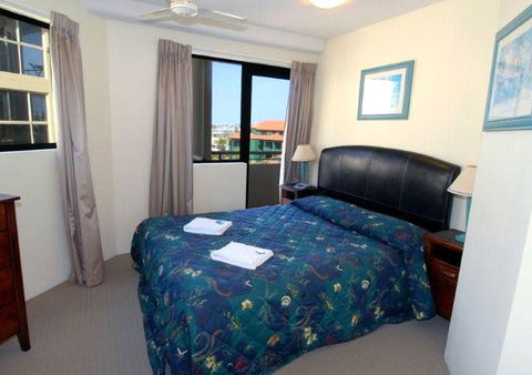 Excellsior Holiday Apartments - Coogee Beach Accommodation 3