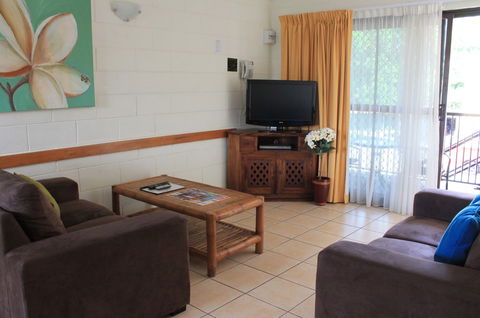 Oasis Inn Holiday Apartments - Coogee Beach Accommodation 3