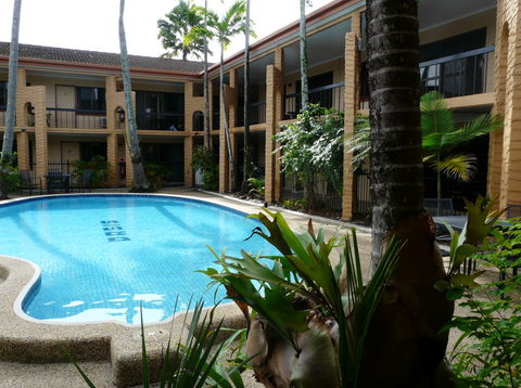 Oasis Inn Holiday Apartments - Coogee Beach Accommodation 4