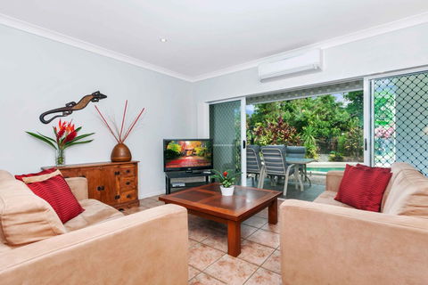 The Villas Palm Cove - Coogee Beach Accommodation 1