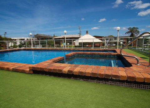 Foreshore Apartments, Mermaid Beach - Coogee Beach Accommodation 2
