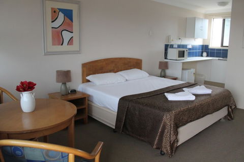 A' Montego Mermaid Beach Motel - Coogee Beach Accommodation 1