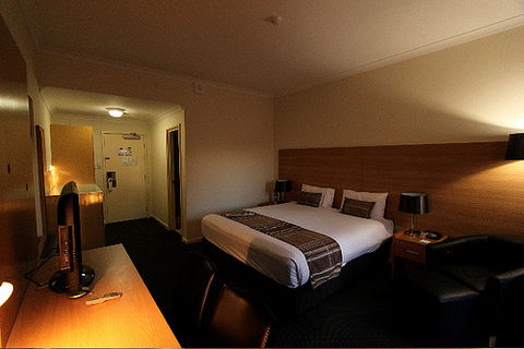 Country Comfort Inter City Perth Hotel & Apartments - Coogee Beach Accommodation 4