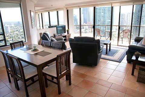 Surfers Century Apartments - Coogee Beach Accommodation 4
