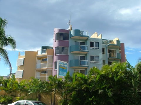 Burlington Holiday Apartments - Coogee Beach Accommodation 2