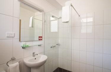 Vitina Studio Motel - Coogee Beach Accommodation 4