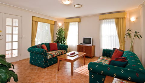 Royal Woods Resort - Coogee Beach Accommodation 3