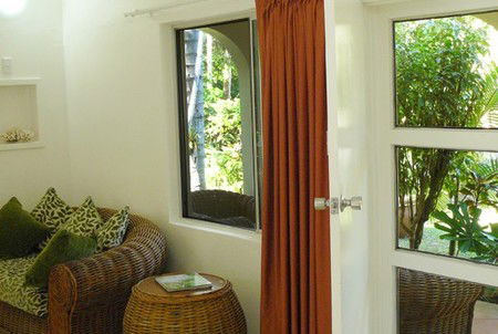 Villa Marine Seaside Holiday Apartments - Coogee Beach Accommodation 2