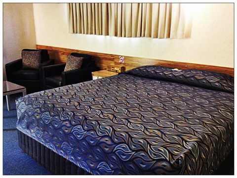 Emerald Meteor Motel - Coogee Beach Accommodation 2