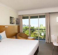 Novotel Cairns Oasis Resort - Coogee Beach Accommodation