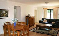Ruthmor Villas - Coogee Beach Accommodation 1